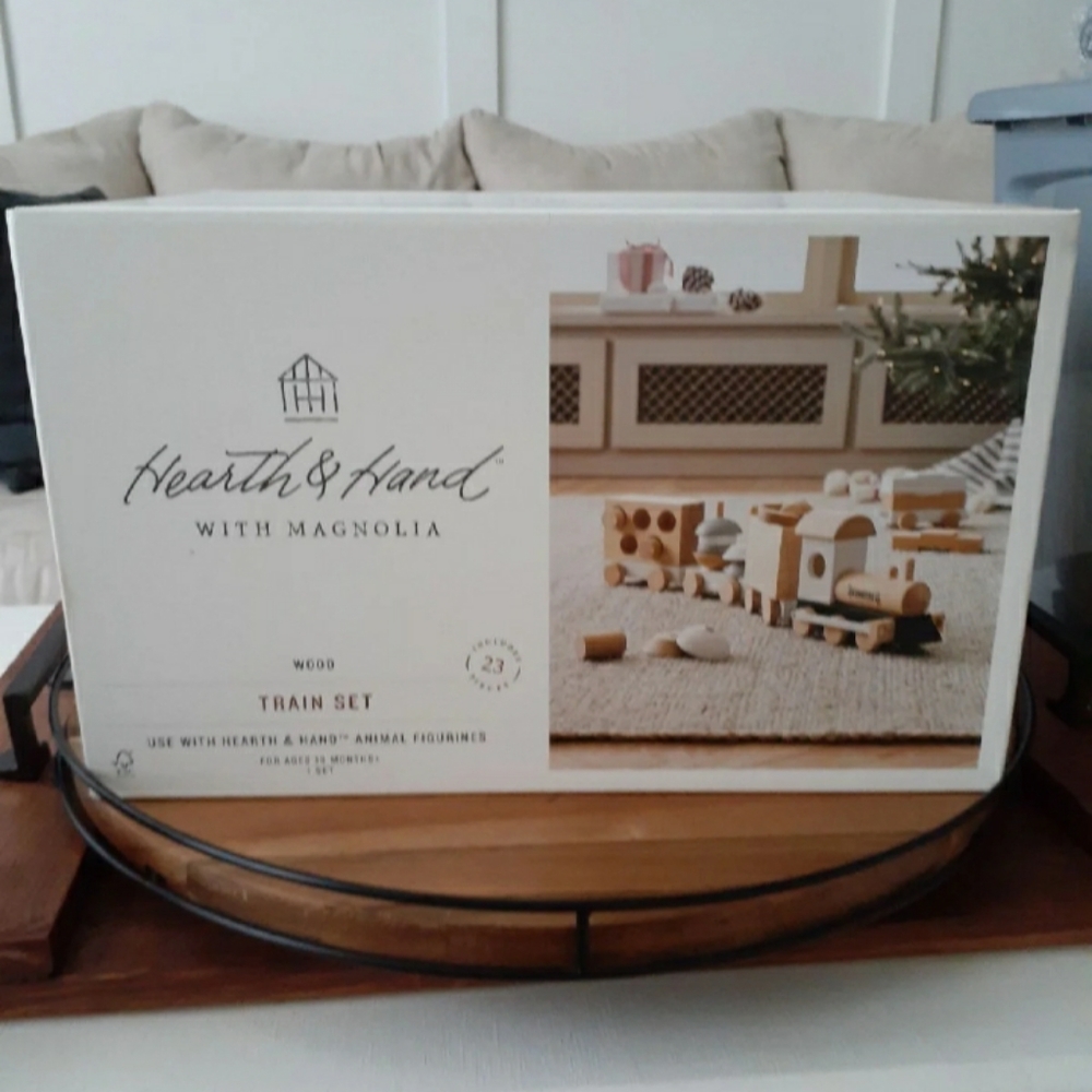Hearth and hand train set